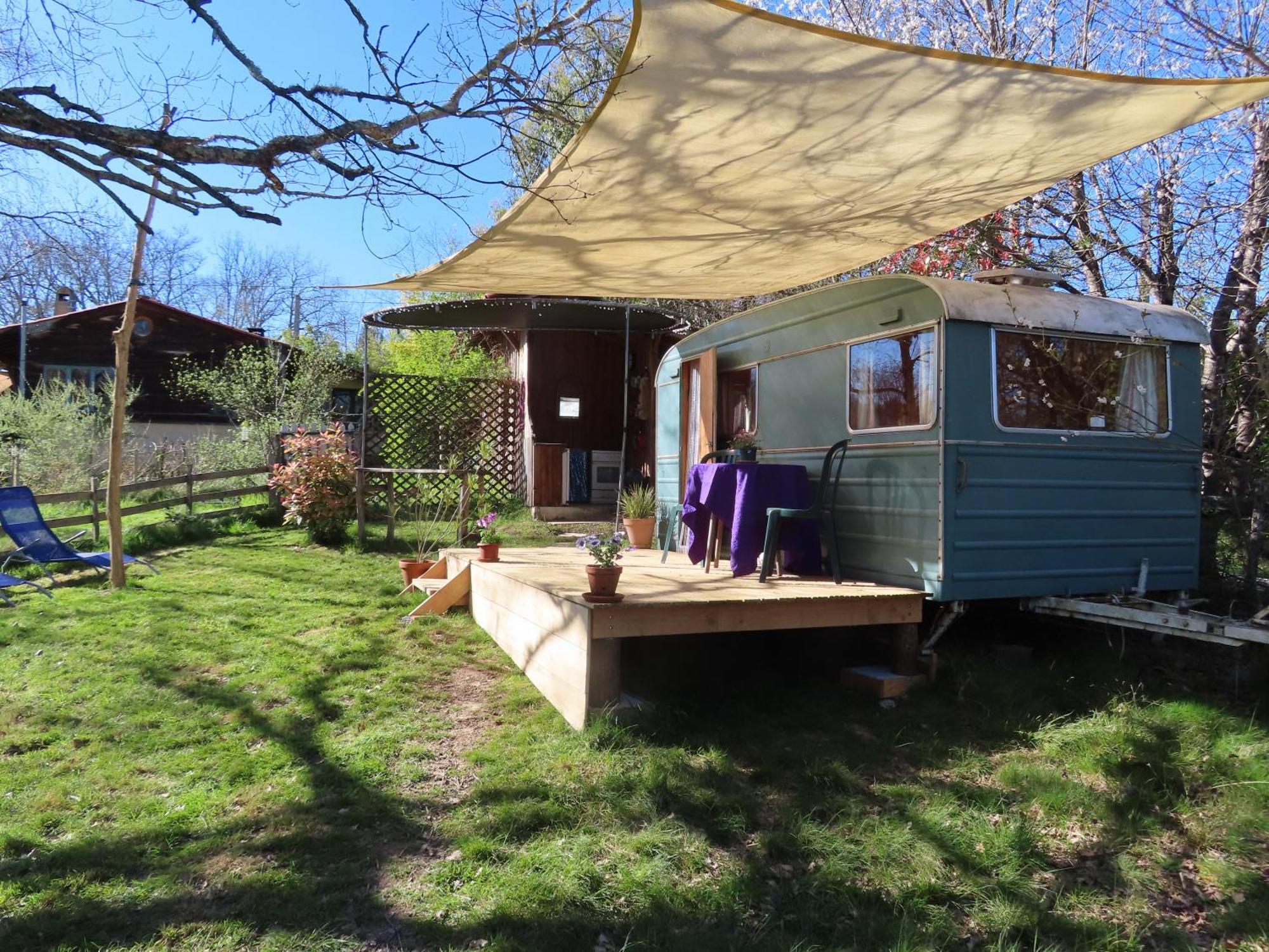 Cosy Cabane Montbrun-Bocage Exteriér fotografie
